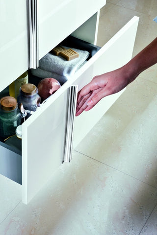 Unit 32" Onix 2 DR White With Basin