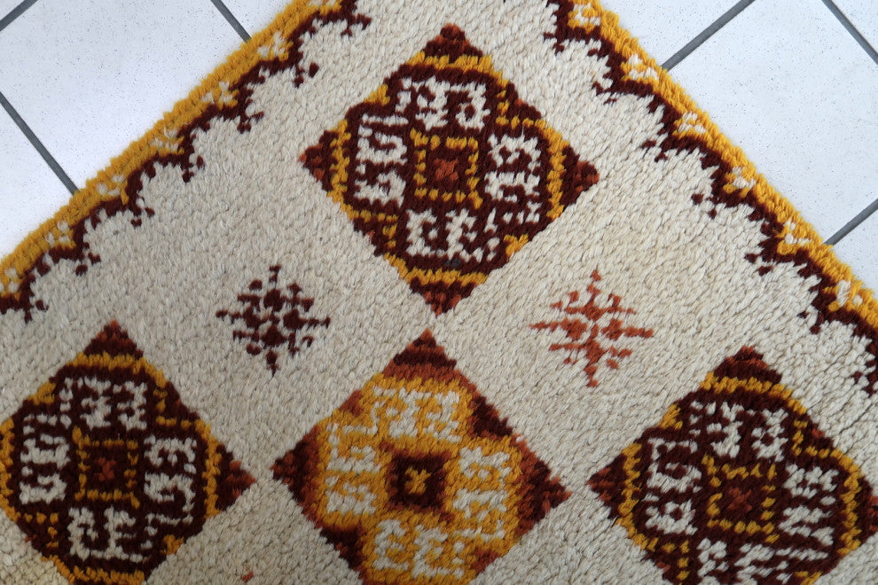 Vintage French Savonnerie Rug 2.5'x4.8', 77cmx146cm 1960s