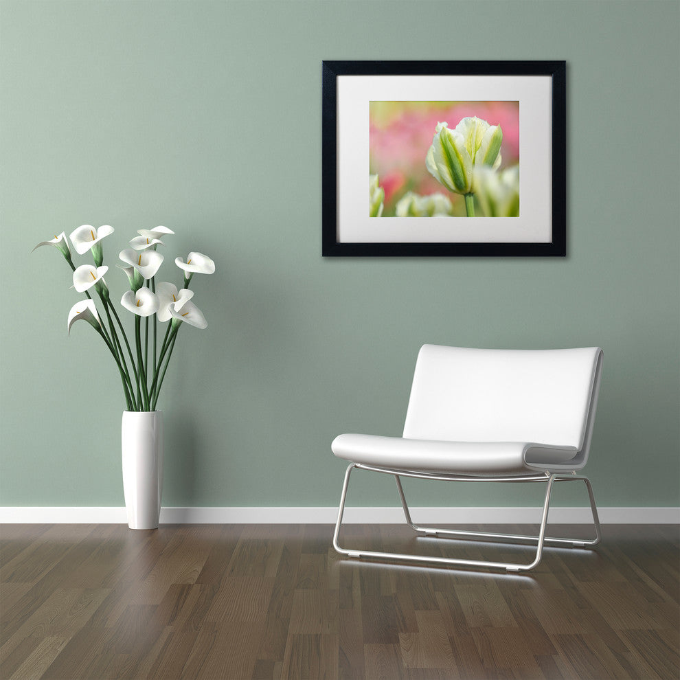 Cora Niele ''White and Green Tulip'' Matted Framed Art