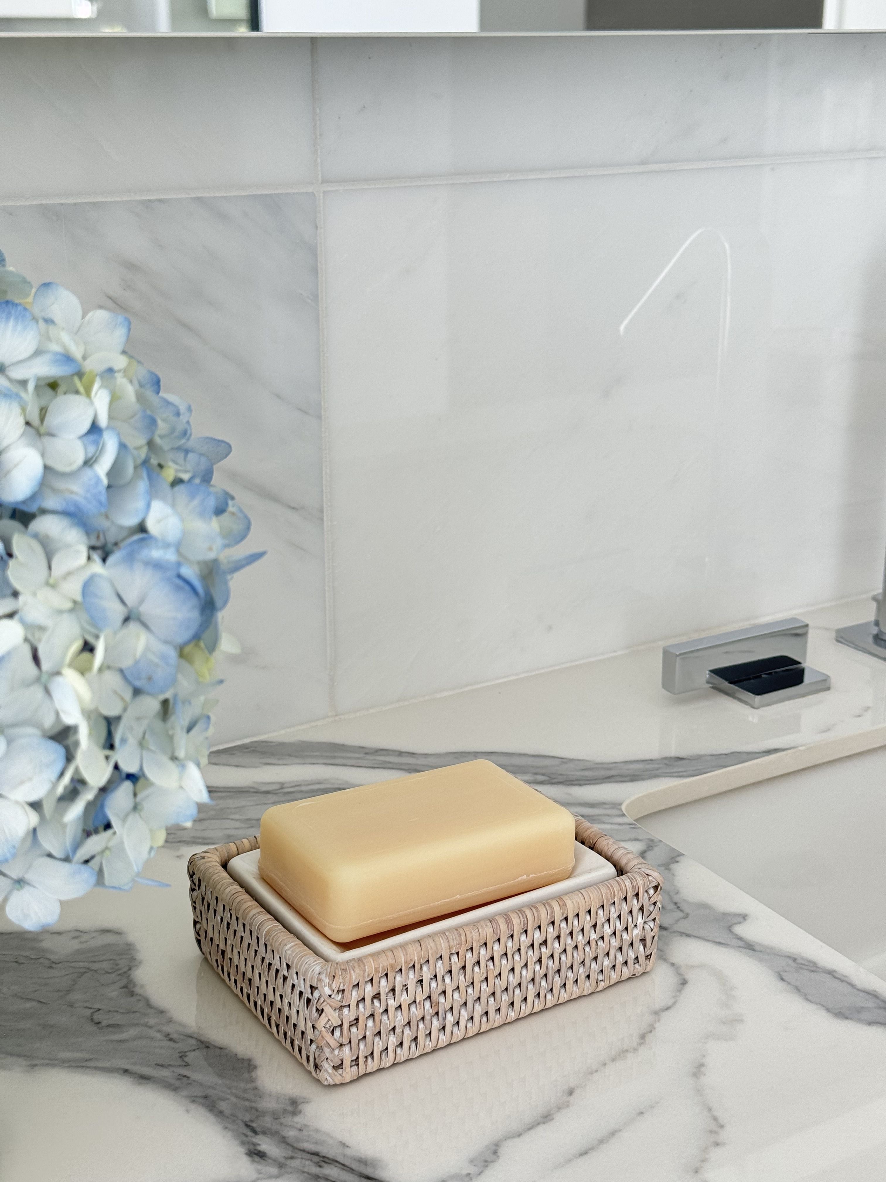 La Jolla Rattan Rectangular Soap Dish, White Wash