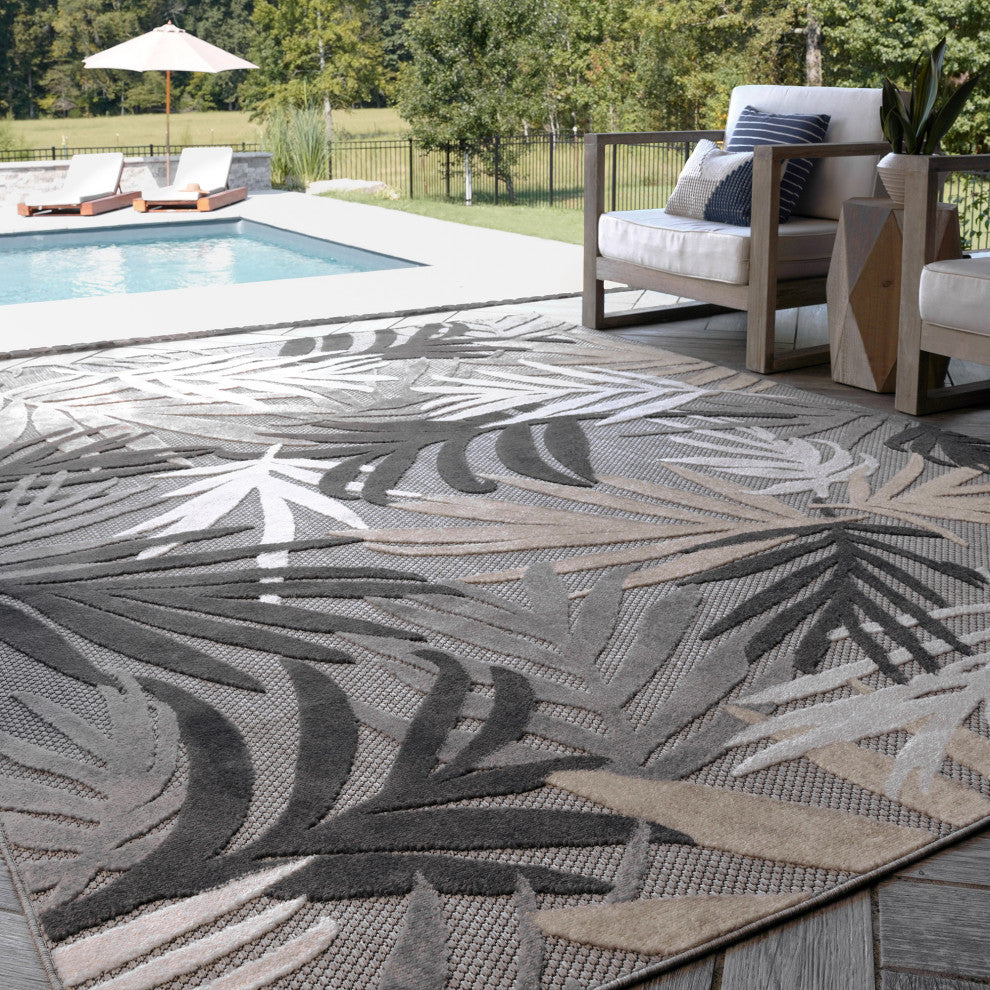 Oaks Modern Floral Area Rug, Gray & Beige, 5'3" X 7'3"