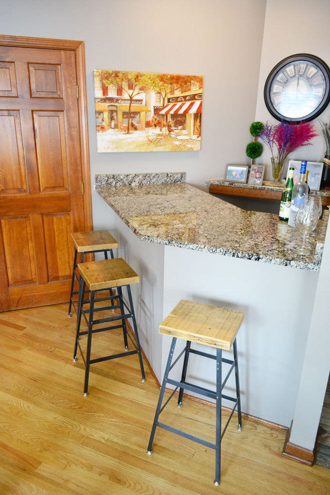 Reclaimed Barn Wood Stool Swivel Seat, 25x36x16, Clear Coat