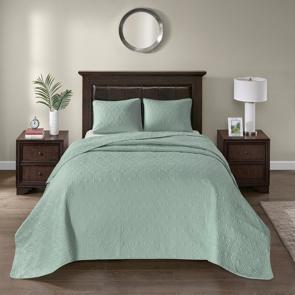 Madison Park Quebec Reversible Bedspread Set, Seafoam