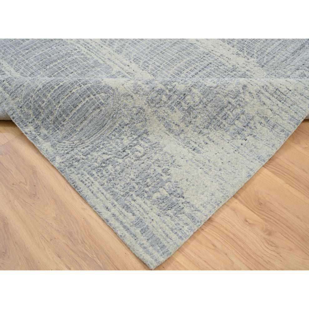 Gray, Jacquard Hand Loomed, Wool and Plant Based Silk, Rug, 6'0" x 9'0"
