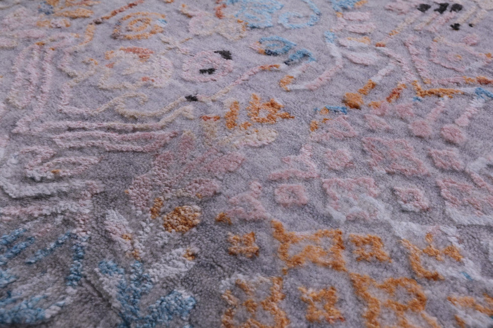 7' 9" X 10' 3" Modern Wool and Silk Hand Knotted Rug Q9249