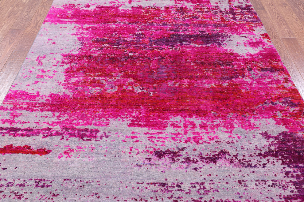 6' 4" X 9' 11" Hand-Knotted Wool and Silk Abstract Rug Q9062