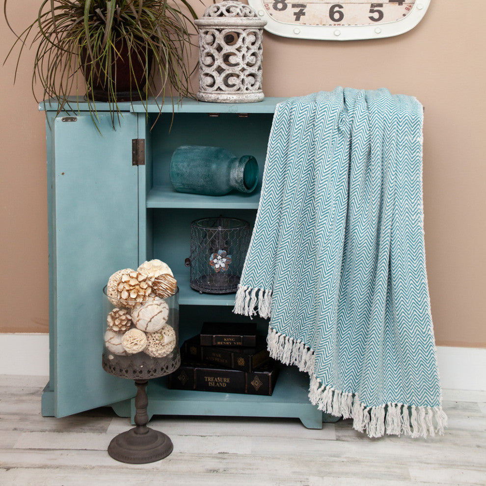 Handloomed Light Gray Cotton Throw Blanket With Tassels