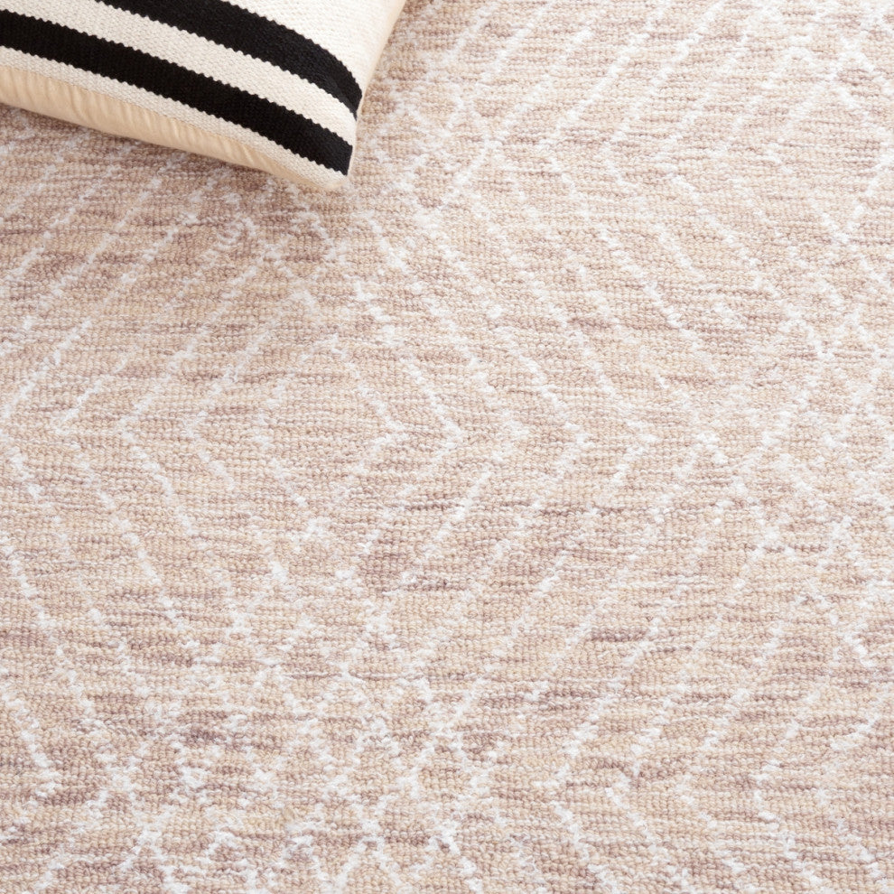 Safavieh Couture Abstract Collection ABT499 Area Rug, Beige/Ivory, 5'x8'