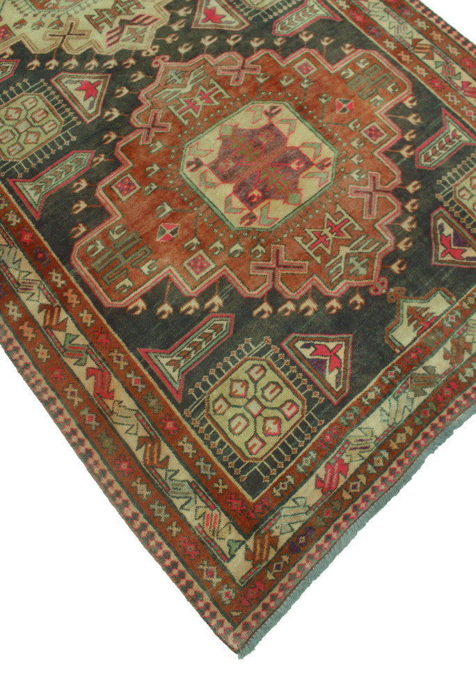 Semi-Antique Lexi Navy/Beige Runner, 4'3x9'10
