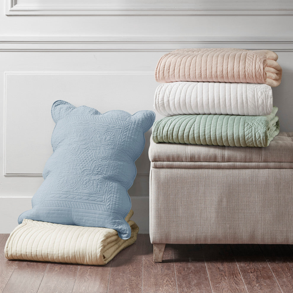 Madison Park Tuscany 3 Piece Reversible Scalloped Edge Quilt Set
