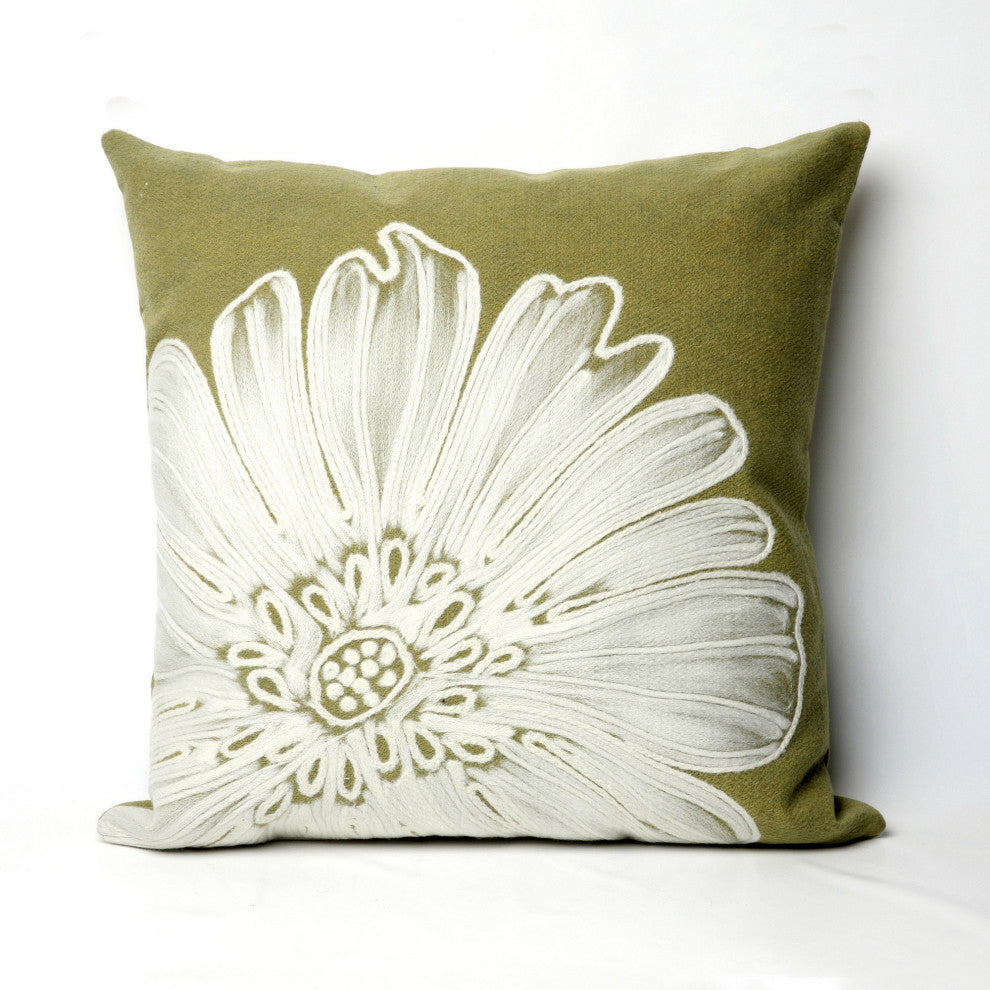 Visions III Antique Medallion Indoor/Outdoor Pillow, Green, 20"x20"