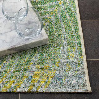 Safavieh Summer SMR485 Indoor-Outdoor Rug, Green/Grey, 6'7" Square