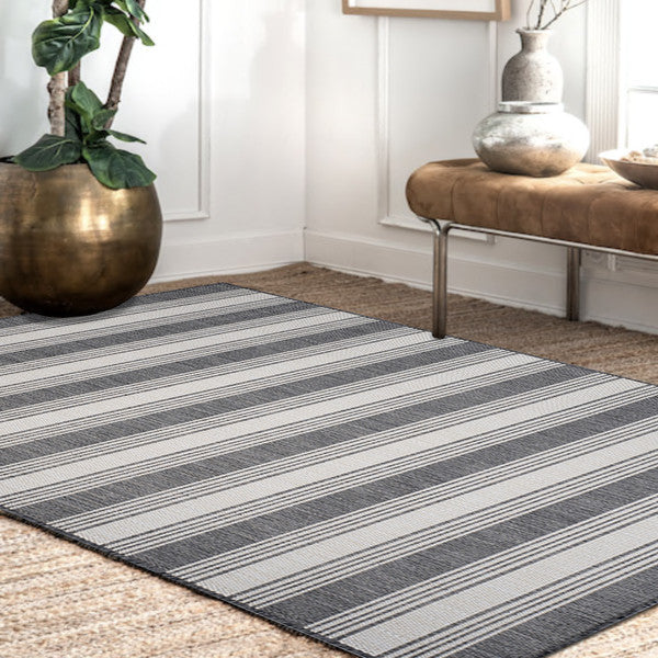 5" x 7" Gray Striped Indoor Outdoor Area Rug