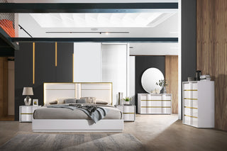 Havana Platform White With Gold Trimming Bed, Eastern King