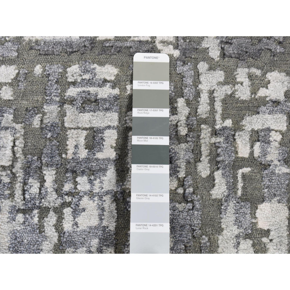 Carbon Gray Wool and Silk Abstract Design Hand Knotted Round Rug 8'2" x 8'2"