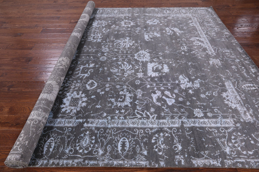 8' 1" X 10' 0" Persian Wool and Silk Hand-Knotted Rug Q6200
