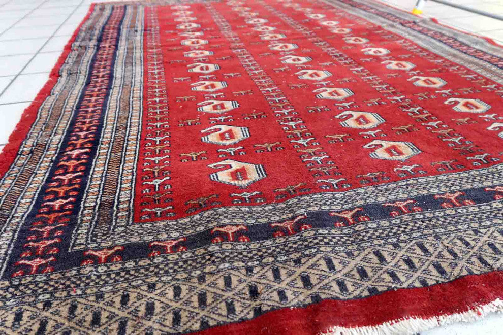 Handmade Vintage Uzbek Bukhara Rug 4.1'x6.4', 126cmx195cm 1960s