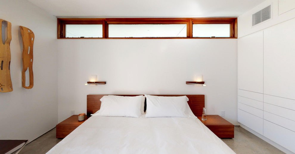 Levo LED Wall Sconce Reading Light With USB Charger, Hardwired, Left Orientation