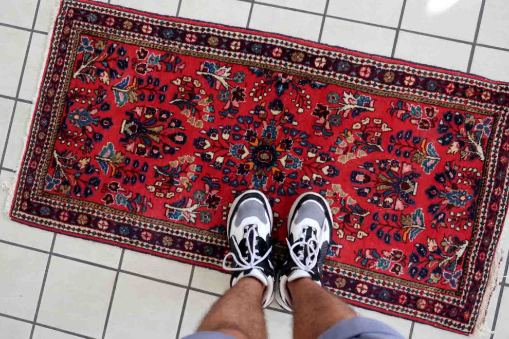 Handmade Vintage Persian Sarouk Rug 2.1'x4.2', 66cmx130cm 1970s