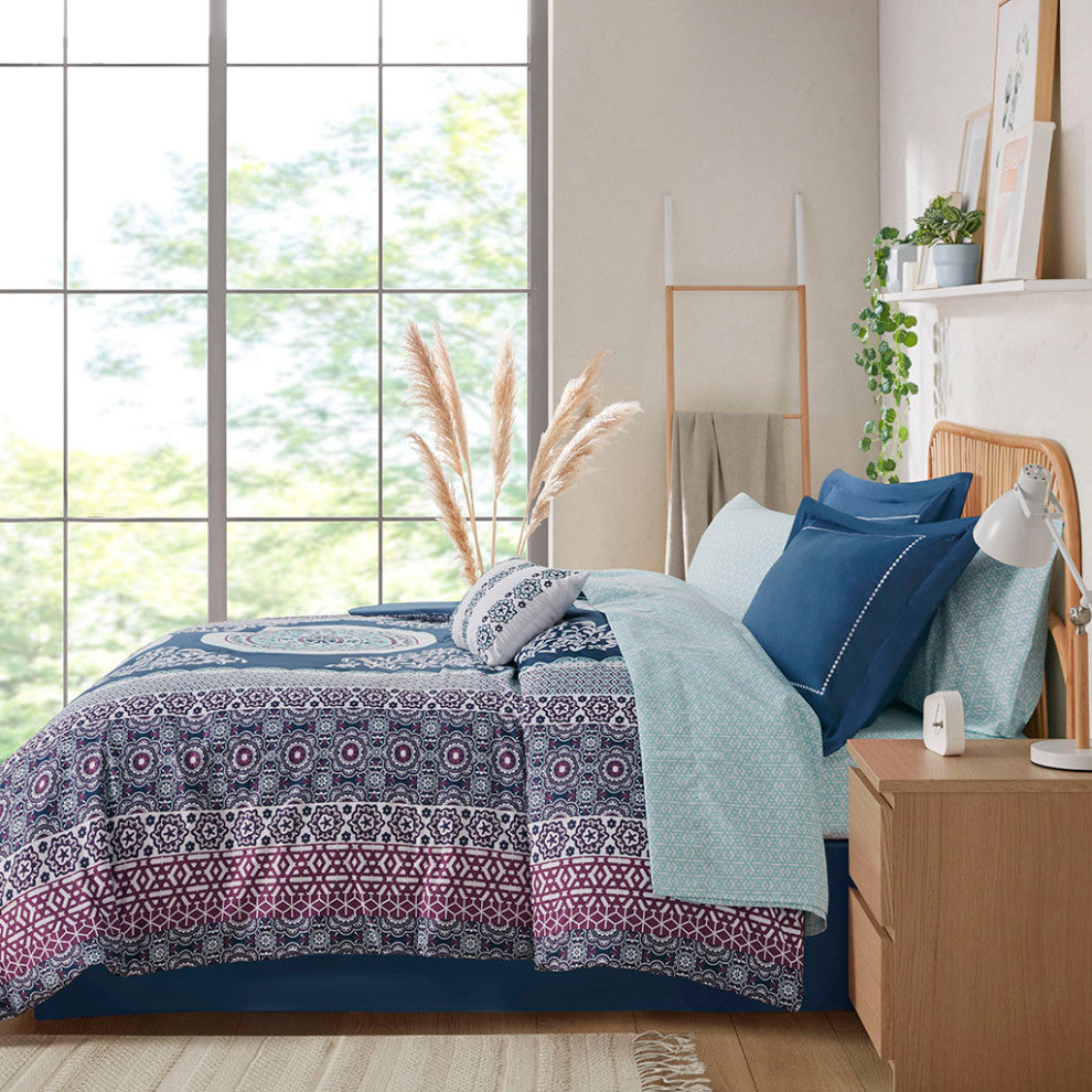 Intelligent Design Loretta Boho Comforter Set With Bed Sheets, Navy