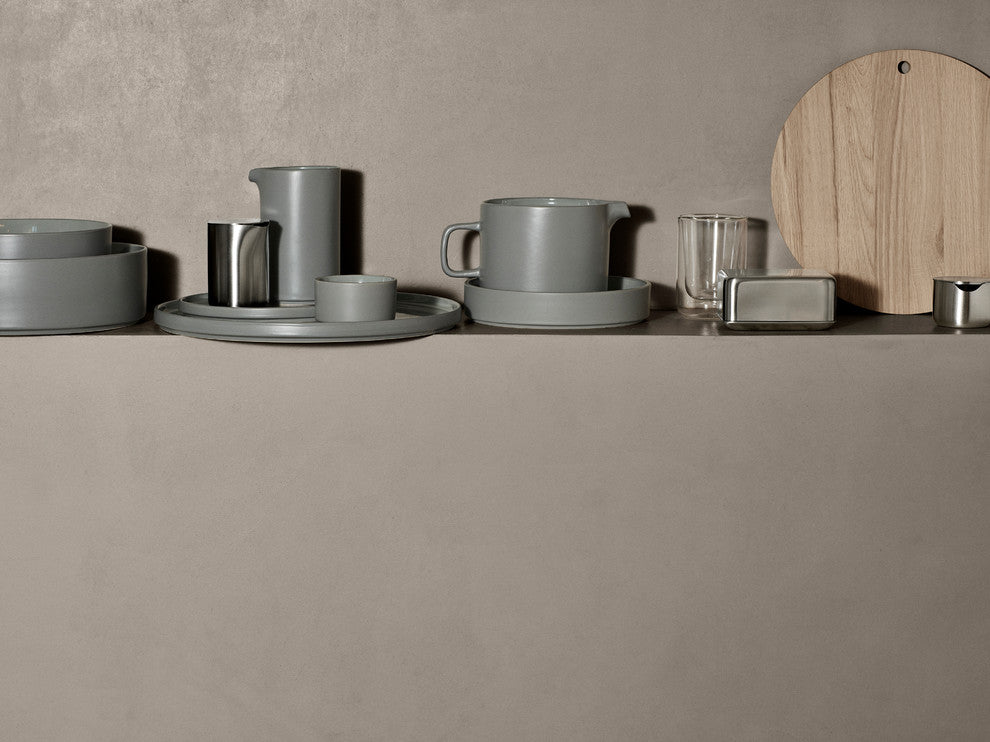 Pilar Pitcher, Gray, 34 oz.