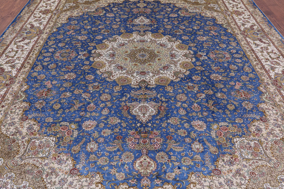 9' 0" X 12' 0'' Hand Knotted High End Persian 100% Silk Rug Q4787
