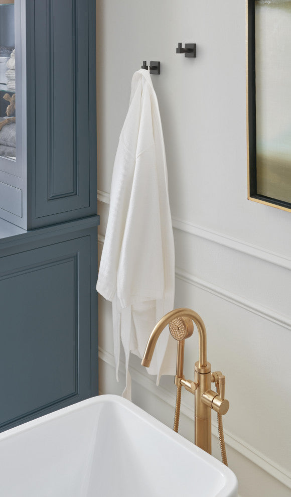 Appoint Traditional Single Robe Hook, Matte Black