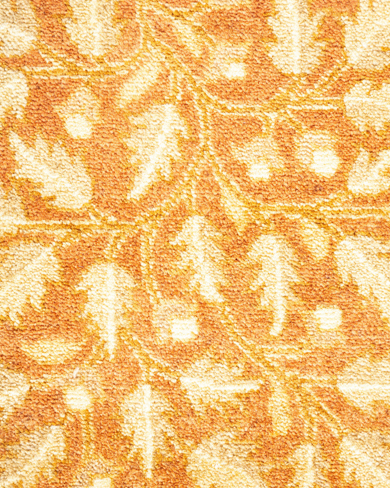 Ryleigh, One-of-a-Kind Hand-Knotted Area Rug Ivory, 8'1"x10'6"