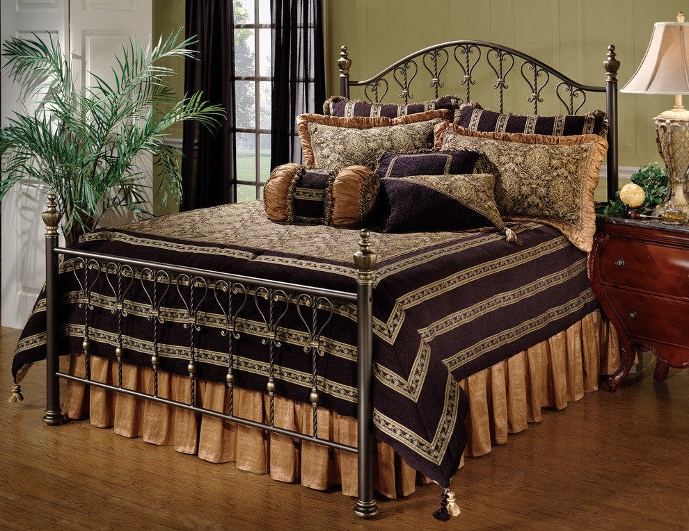 Huntley Bed Set, Rails Not Included