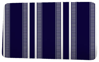 Upscale Getaway Dashing Stripe Stripe Print Bath Mat, Navy Blue, 21"x34"