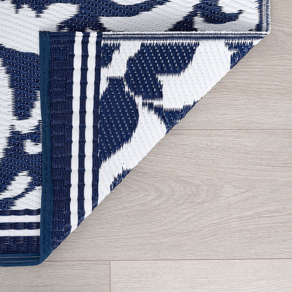 Carrero Transitional Scroll Navy/White Rectangle Indoor/Outdoor Area Rug, 9'x12'