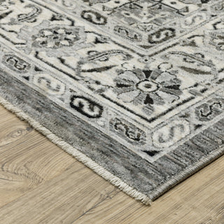 Callum Compass Medallion Grey/Ivory Fringe Edge Rug 3'3" x 5'
