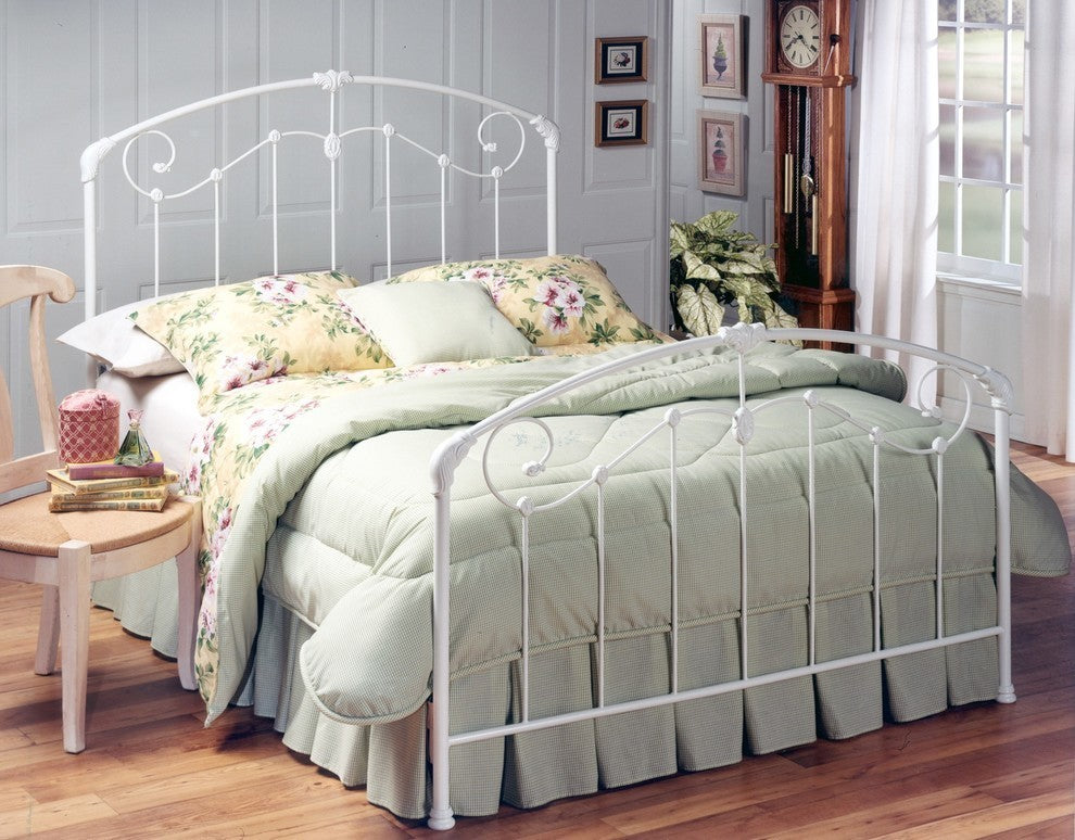 Maddie Bed Set, Queen, Rails Not Included