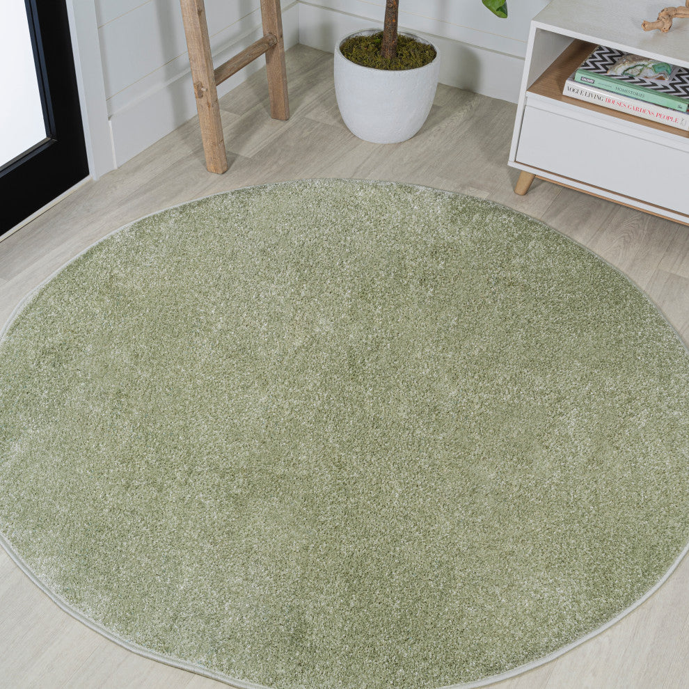 Haze Solid Low-Pile Runner Rug, Green, 5' Round