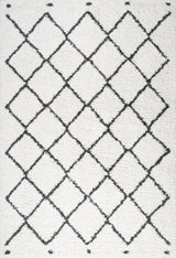 Cami Moroccan Style Diamond Shag, White/Black, 3'x5'