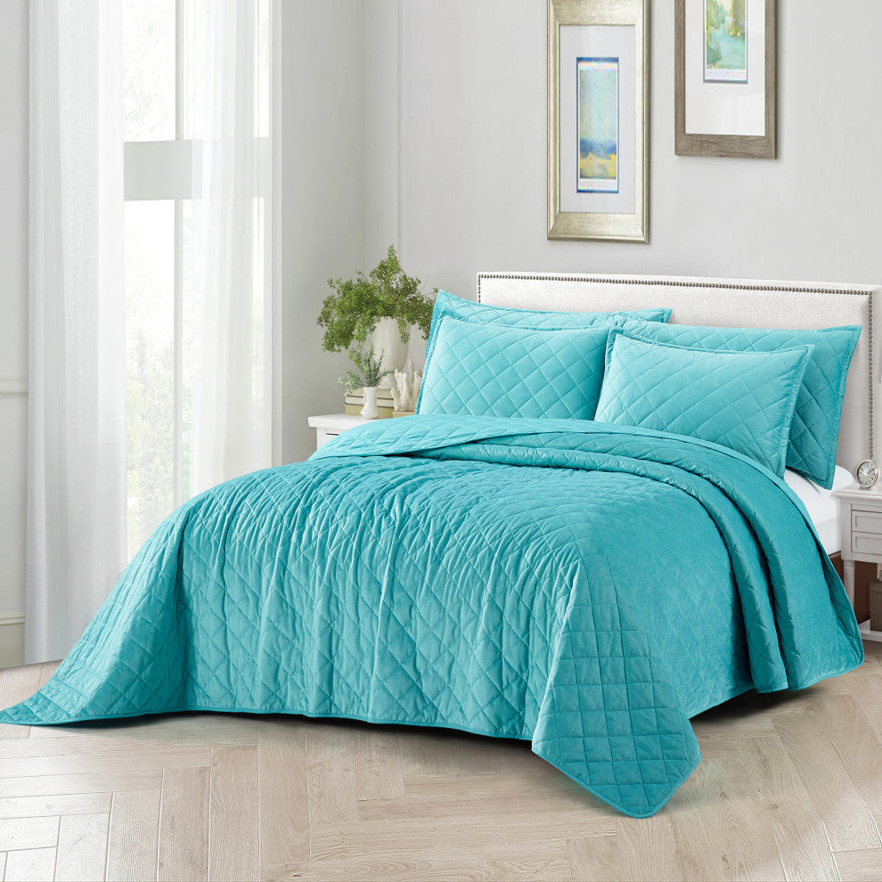 Velvet Quilted 5 Piece Bed Spread Set, North Sea, Over-Sized King 122" X 106"
