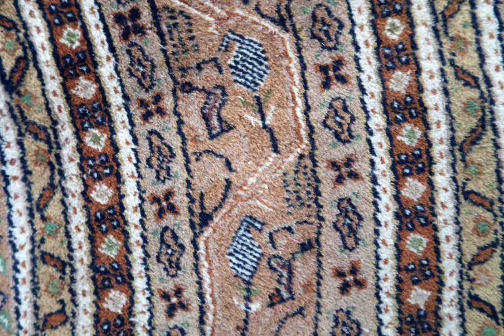 Handmade Vintage Indian Seraband Rug 8.3', 253cm 1970s