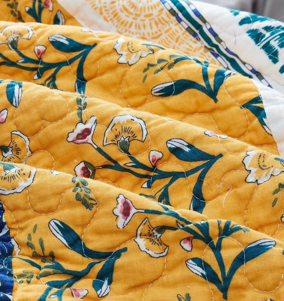 Bohemian Patchwork Bed of Wild Flowers Floral Garden Bedspread Set, King