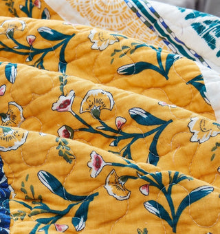 Bohemian Patchwork Bed of Wild Flowers Floral Garden Bedspread Set, King