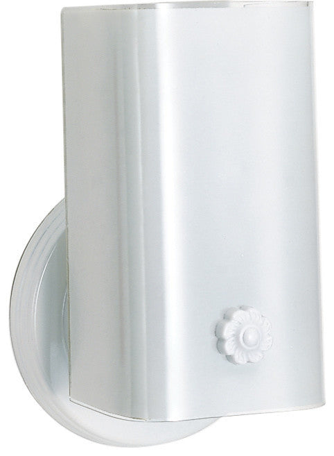 1 Light 7" Vanity With White "U" Channel Glass With Conv Outlet