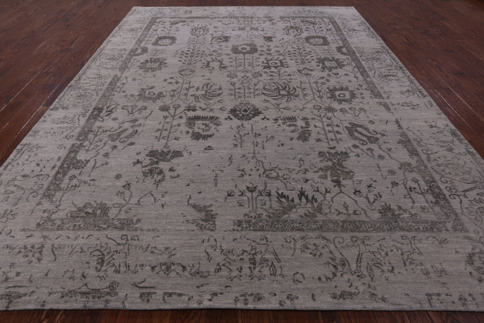 9' 0" X 11' 5" Persian Wool and Silk Handmade Rug Q6953