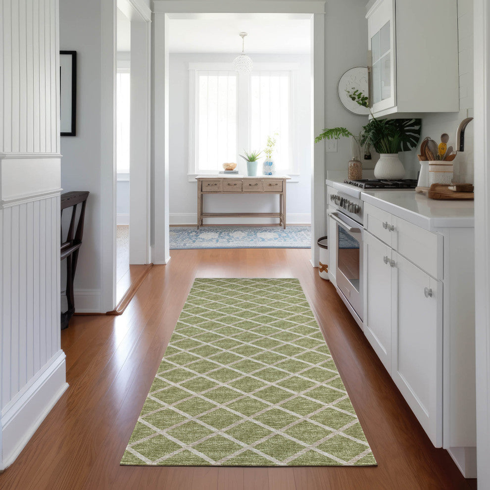 Indoor/Outdoor York YO1 Aloe Machine Washable 2'3" x 10' Rug