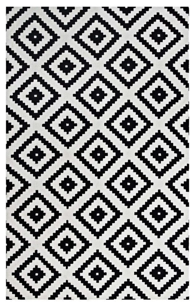 Alika Abstract Diamond Trellis 5x8 Area Rug - Black and White