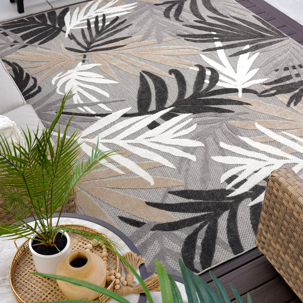 Oaks Modern Floral Area Rug, Gray & Beige, 5'3" X 7'3"