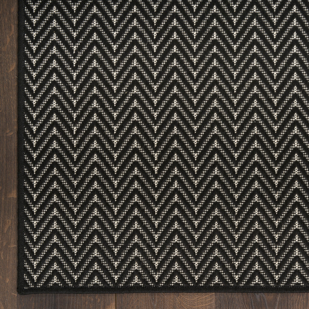 Nourison Horizon Indoor/Outdoor 2'2" x 8' Black Modern Rug