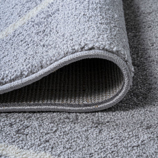 Cole Minimalist Diamond Trellis Light Gray/White 4'x6' Area Rug