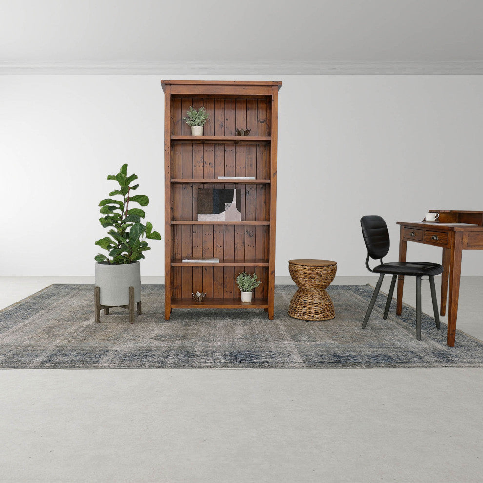 Lifestyle Writing Bureau, Brown