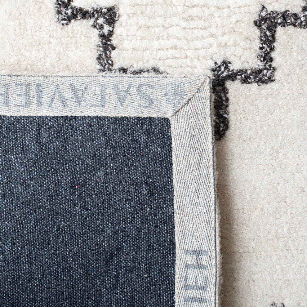 Safavieh Himalaya Collection CSB205Z Rug, Ivory/Black, 2'3" X 10'