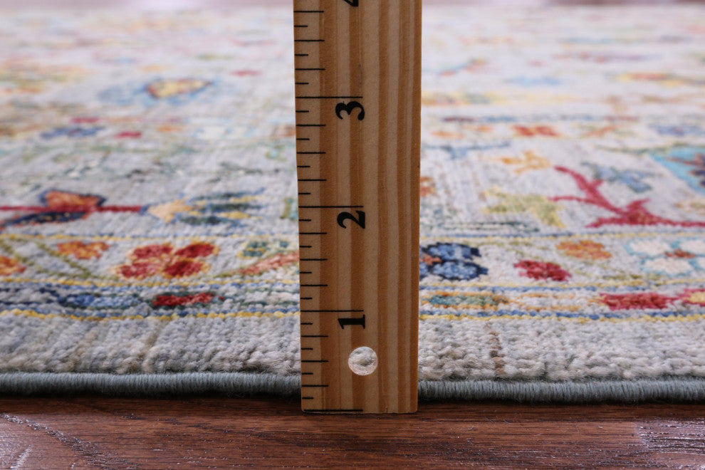 Hand Knotted Persian Tabriz Rug 5' 7" X 8' 2" Q10576