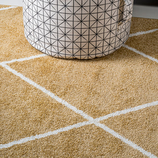 Cole Minimalist Diamond Trellis Gold/White 2 ft. x 8 ft. Runner Rug